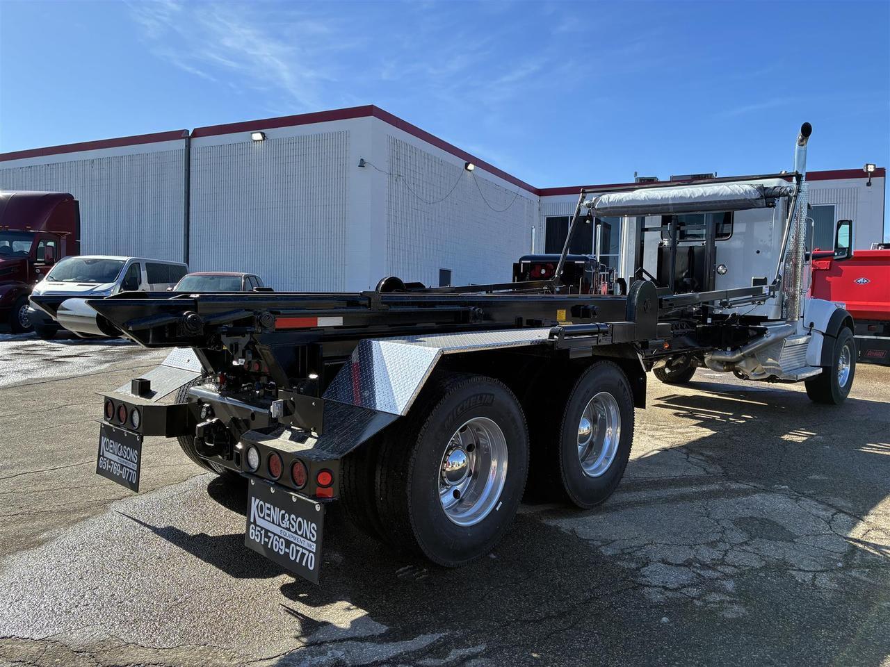 2025 Peterbilt 567 Rochester MN