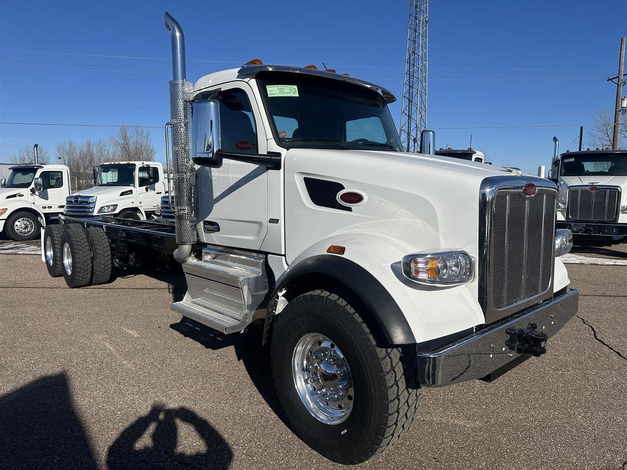 2025 Peterbilt 567
