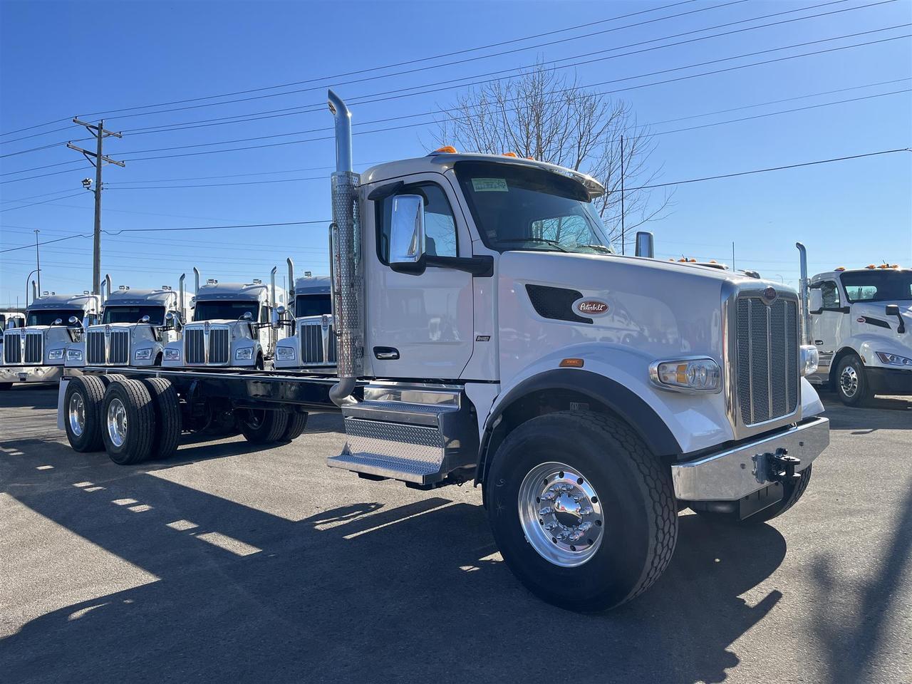 2025 Peterbilt 567