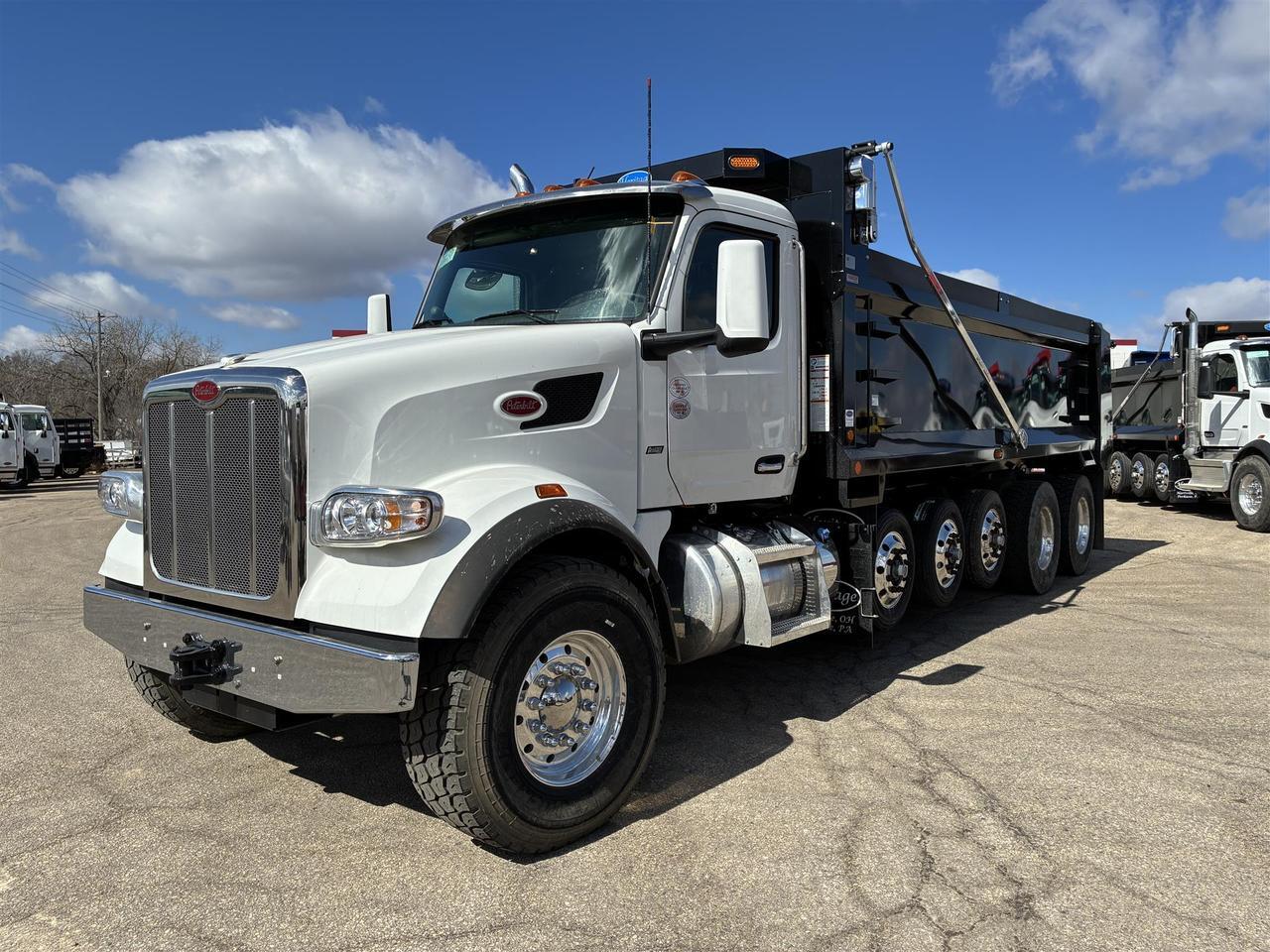 2025 Peterbilt 567 Dump Truck