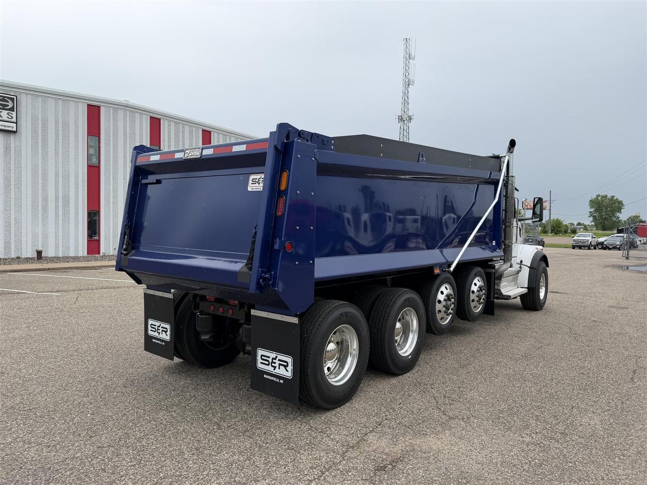 2025 Peterbilt 567 Dump Truck