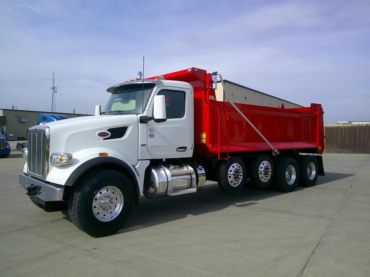 2025 Peterbilt 567 Dump Truck