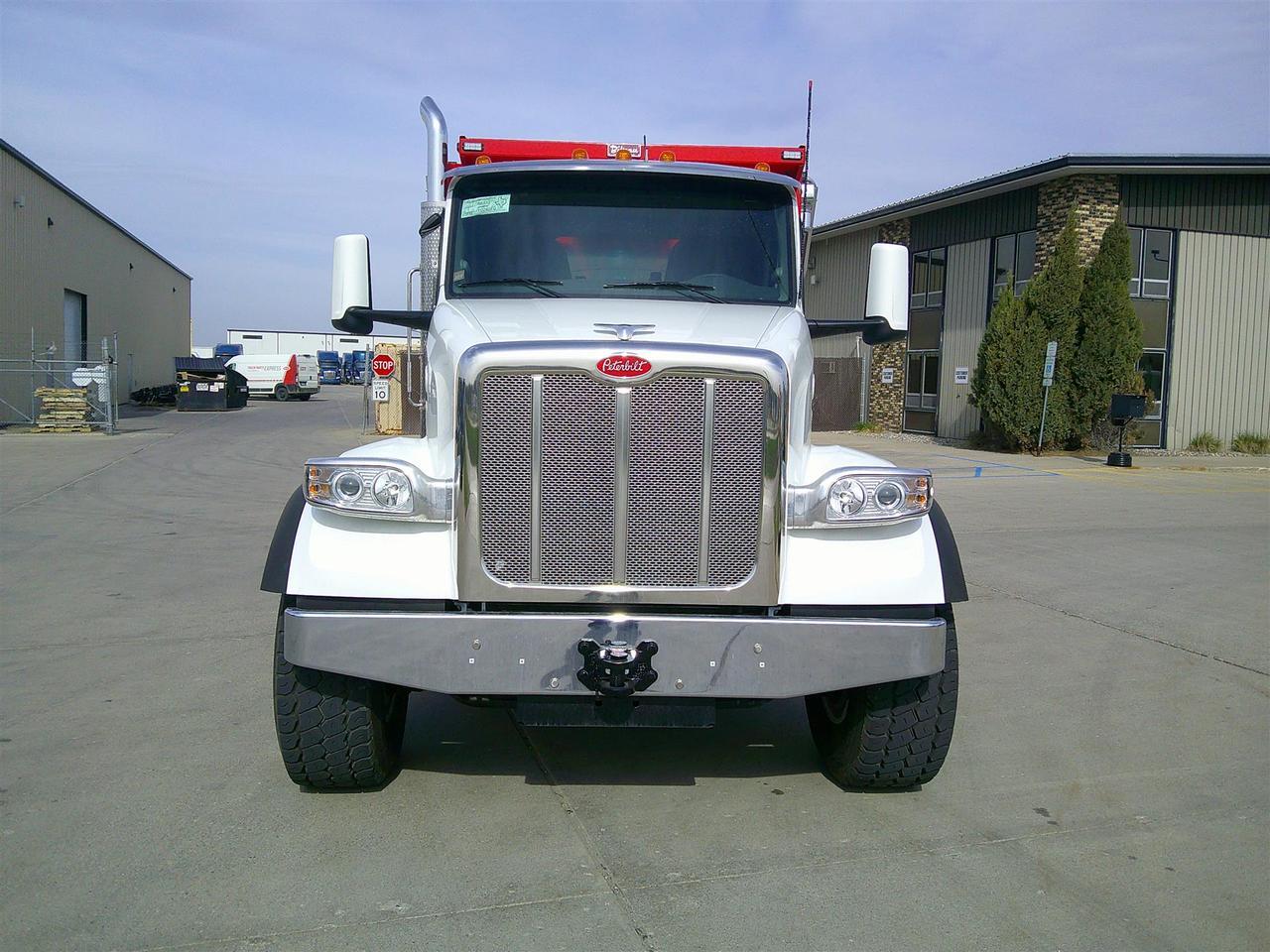 2025 Peterbilt 567 Dump Truck