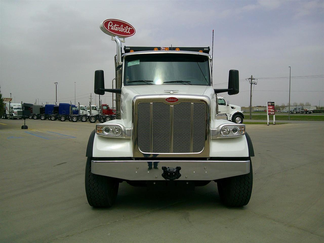 2025 Peterbilt 567 Dump Truck