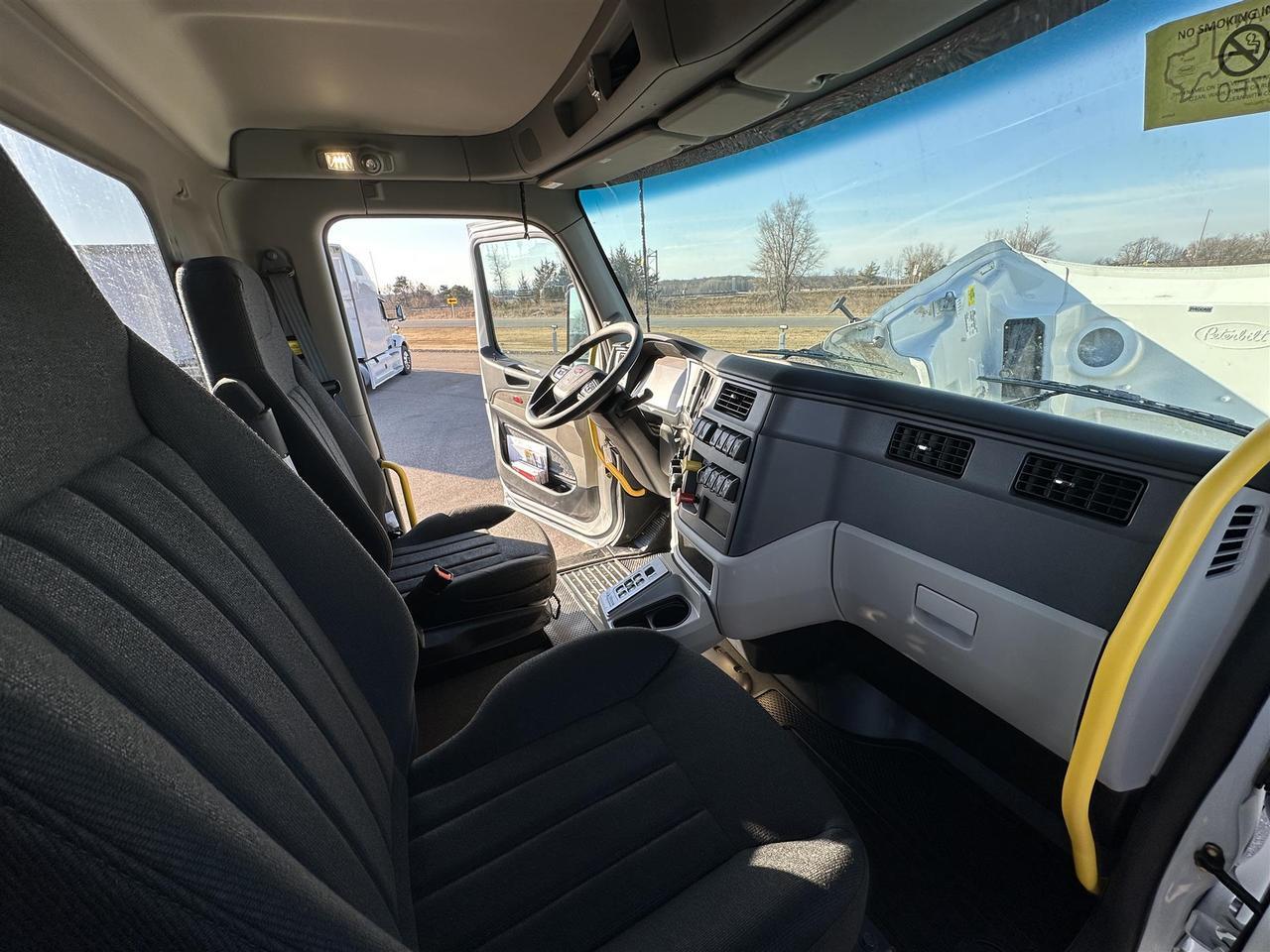 2025 Peterbilt 567 Non Fargo ND
