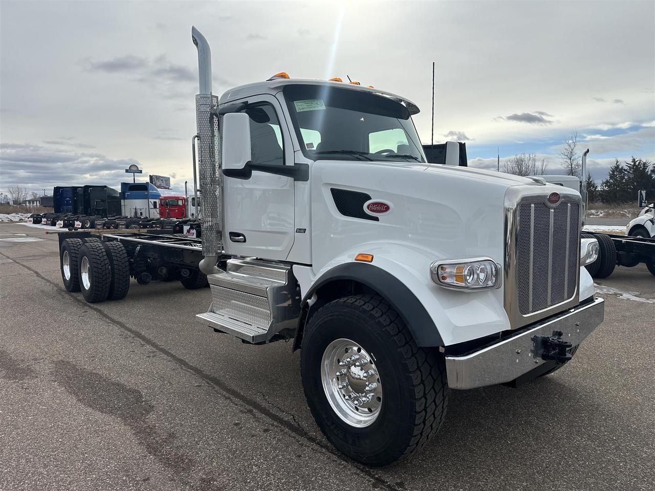 2025 Peterbilt 567 Non South St. Paul MN