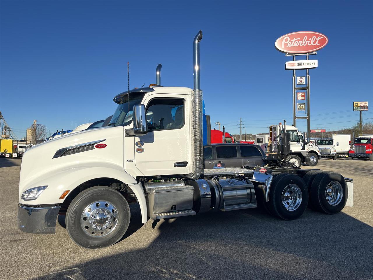 2025 Peterbilt 579 Eau Claire WI