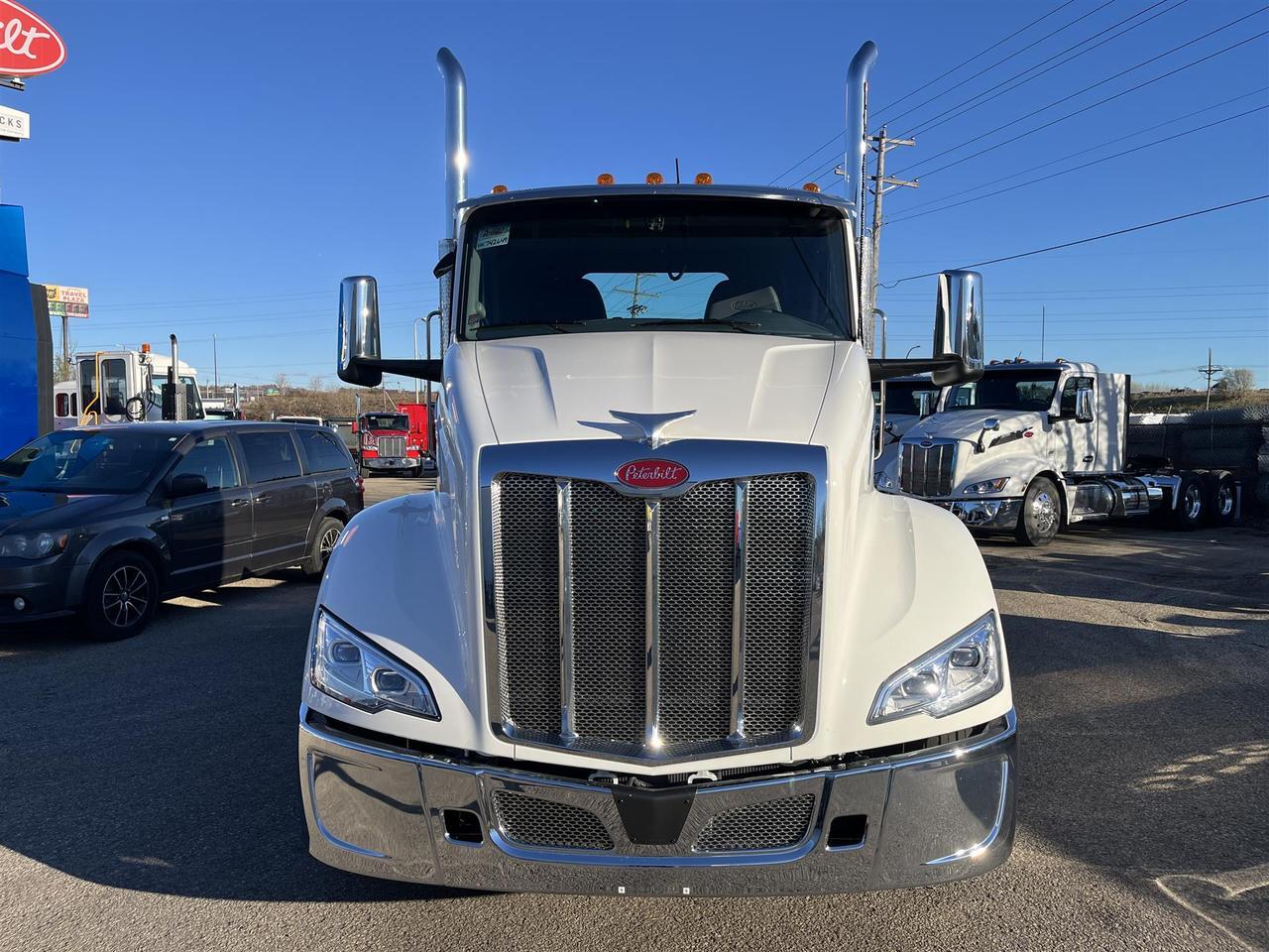 2025 Peterbilt 579 Eau Claire WI
