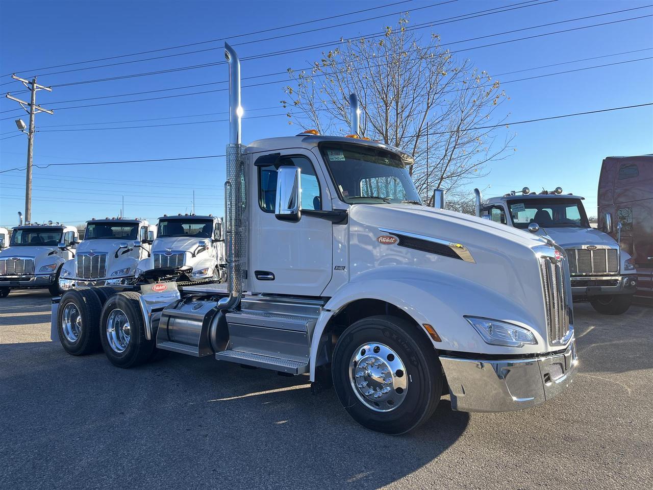 2025 Peterbilt 579 Eau Claire WI