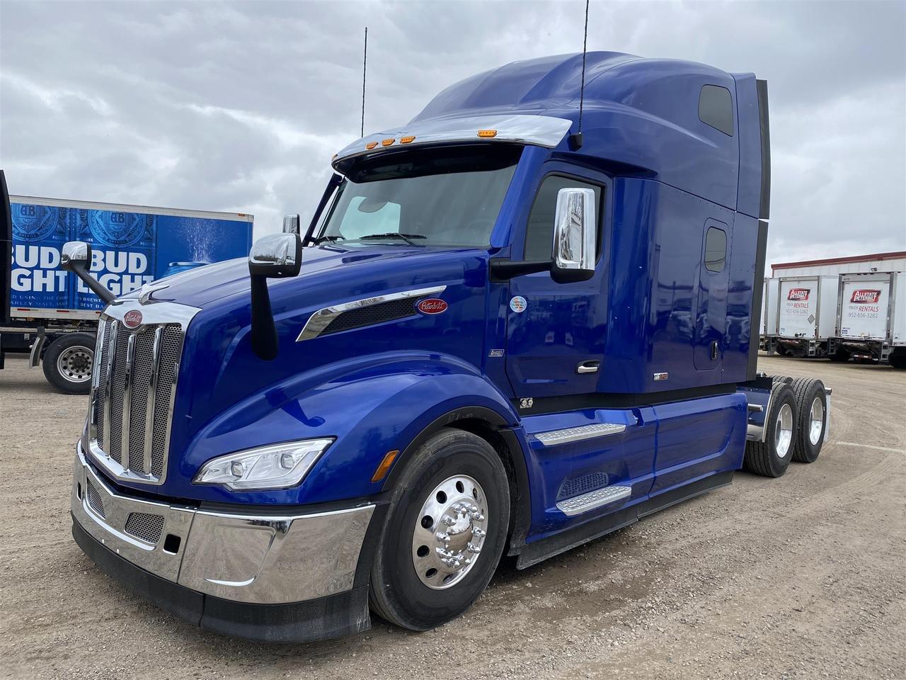 New 2025 Peterbilt 579 80" Ultraloft in South St. Paul MN