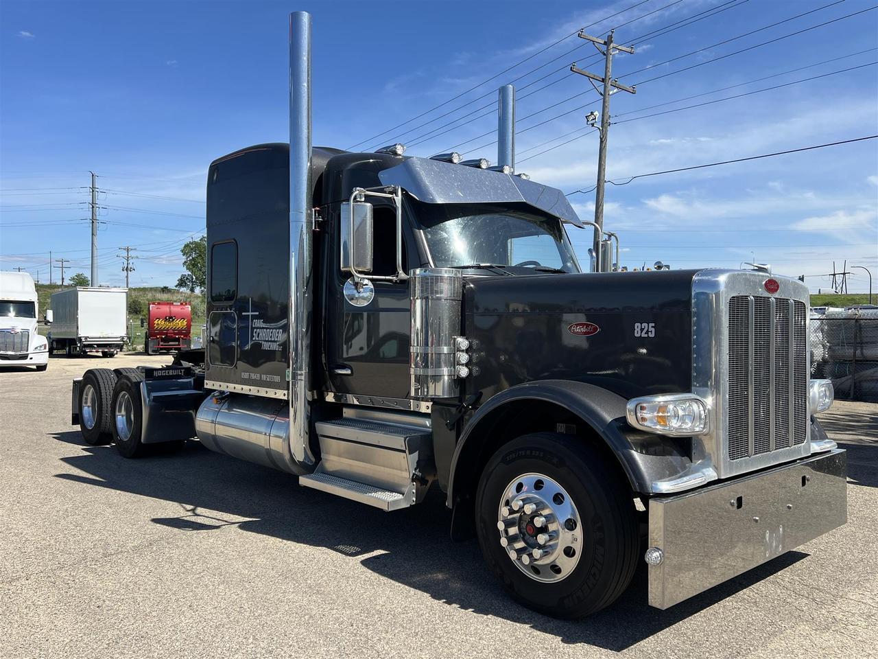 2025 Peterbilt 589 Sleeper
