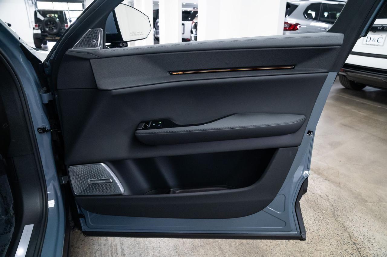 2025 Polestar 3 Head-Up Display Bowers &amp; Wilkins Sound Portland OR