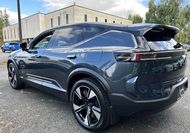 2025 Polestar 3 Long Range Dual Motor Pilot Assist Head Up Display Portland OR