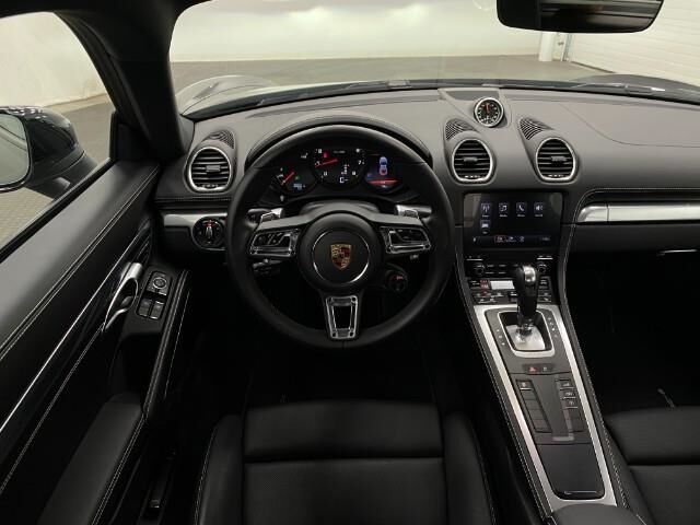 2025 Porsche 718 Cayman Appleton WI