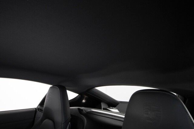 2025 Porsche Cayman photo 30