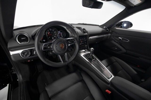 2025 Porsche Cayman photo 52