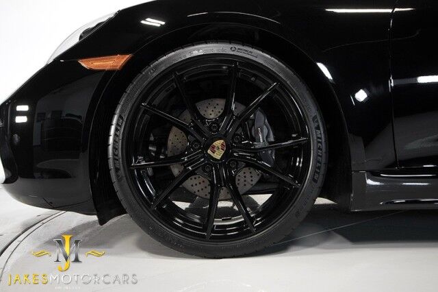 2025 Porsche Cayman photo 47