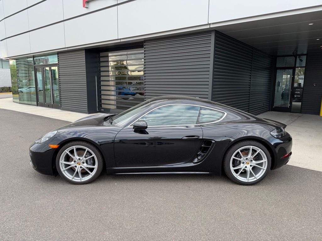 2025 Porsche 718 Cayman Base Orange MA