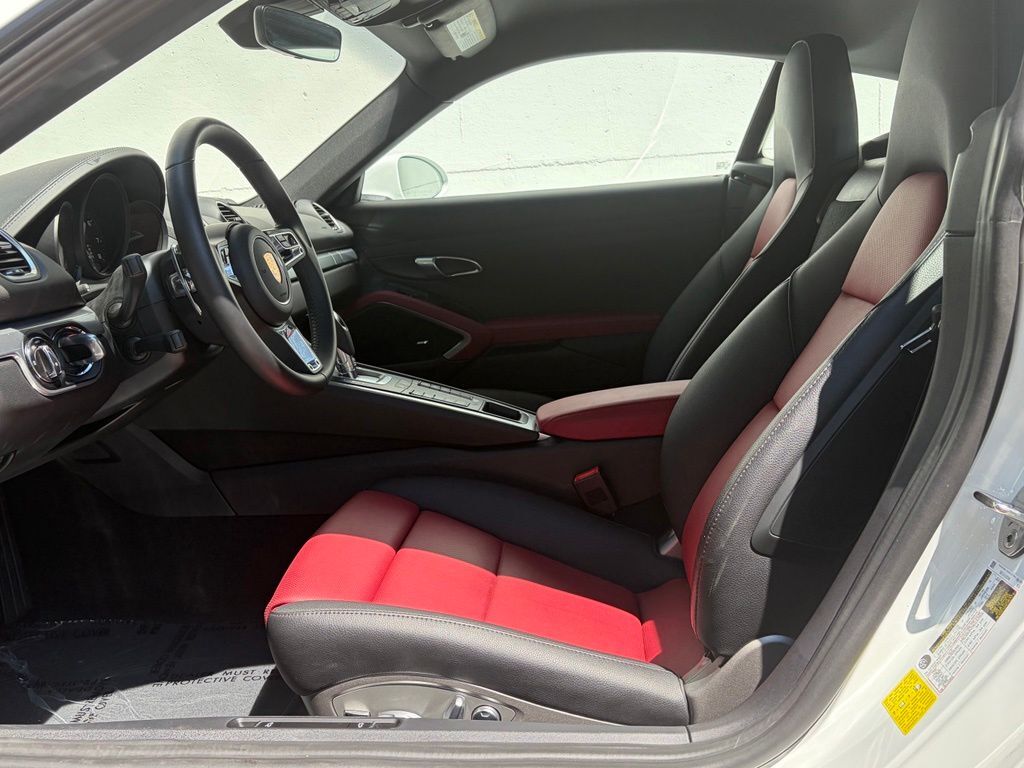2025 Porsche 718 Cayman Base Portland OR