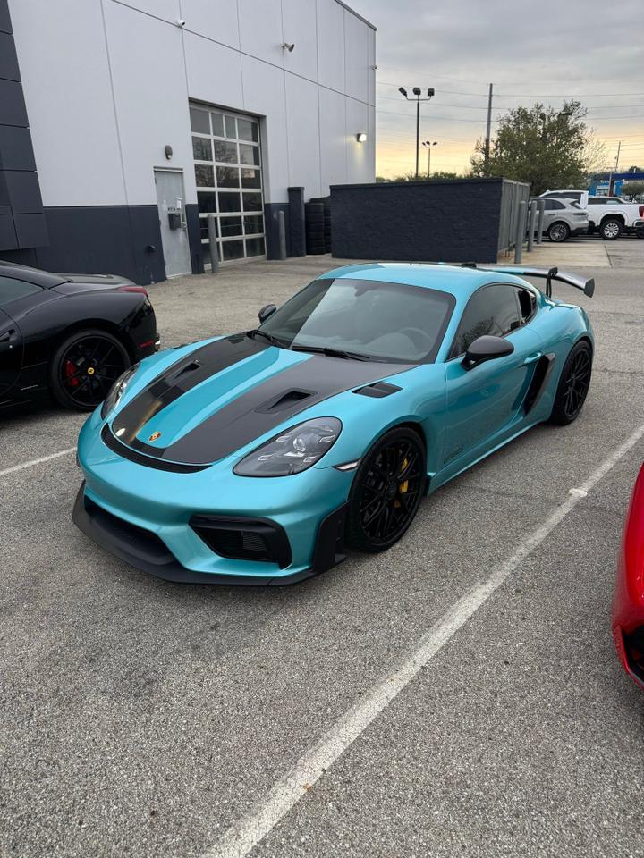 2025 Porsche 718 Cayman GT4 RS