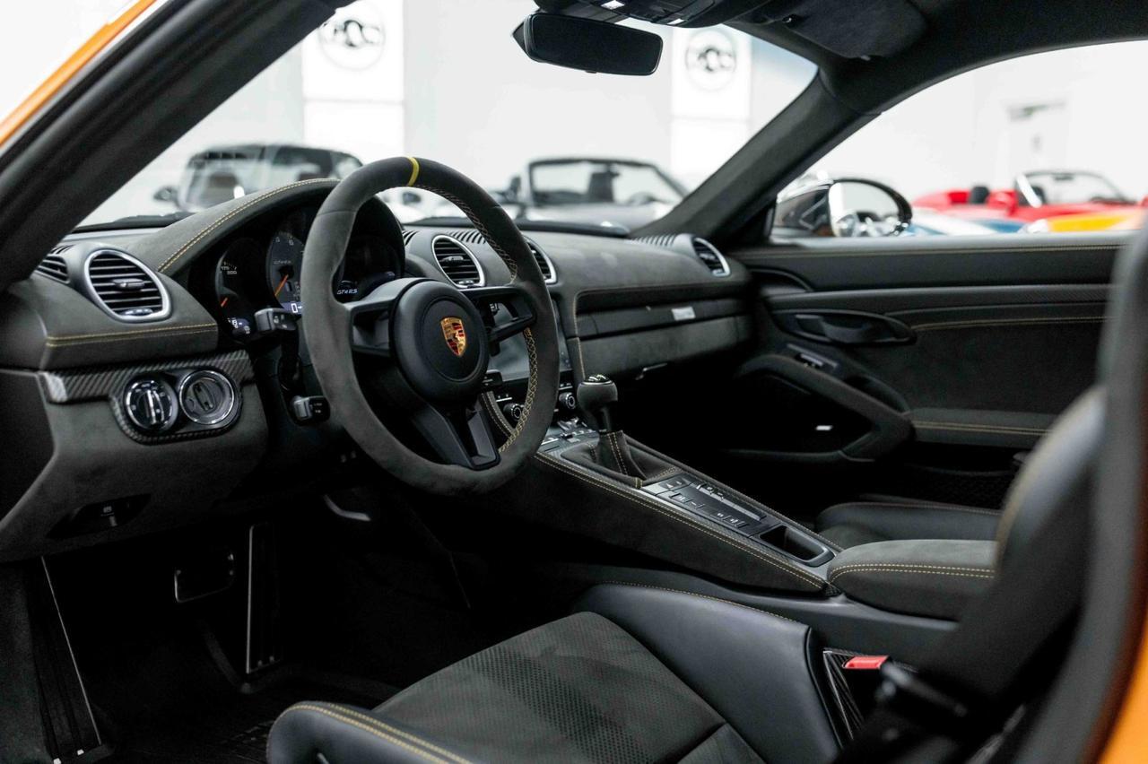 2025 Porsche 718 Cayman GT4 RS