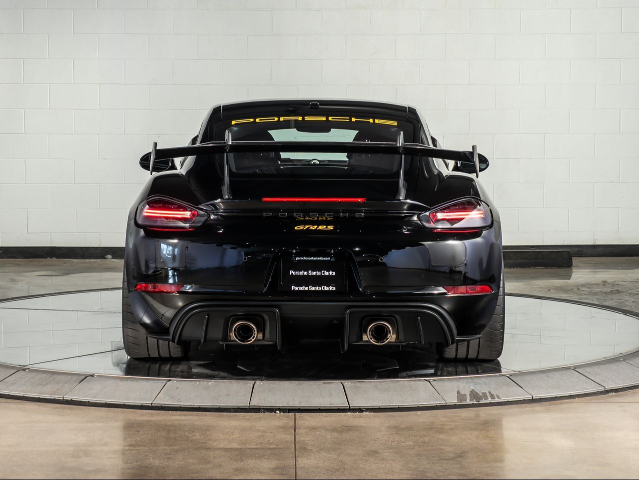 2025 Porsche 718 GT4 RS - Photo 10