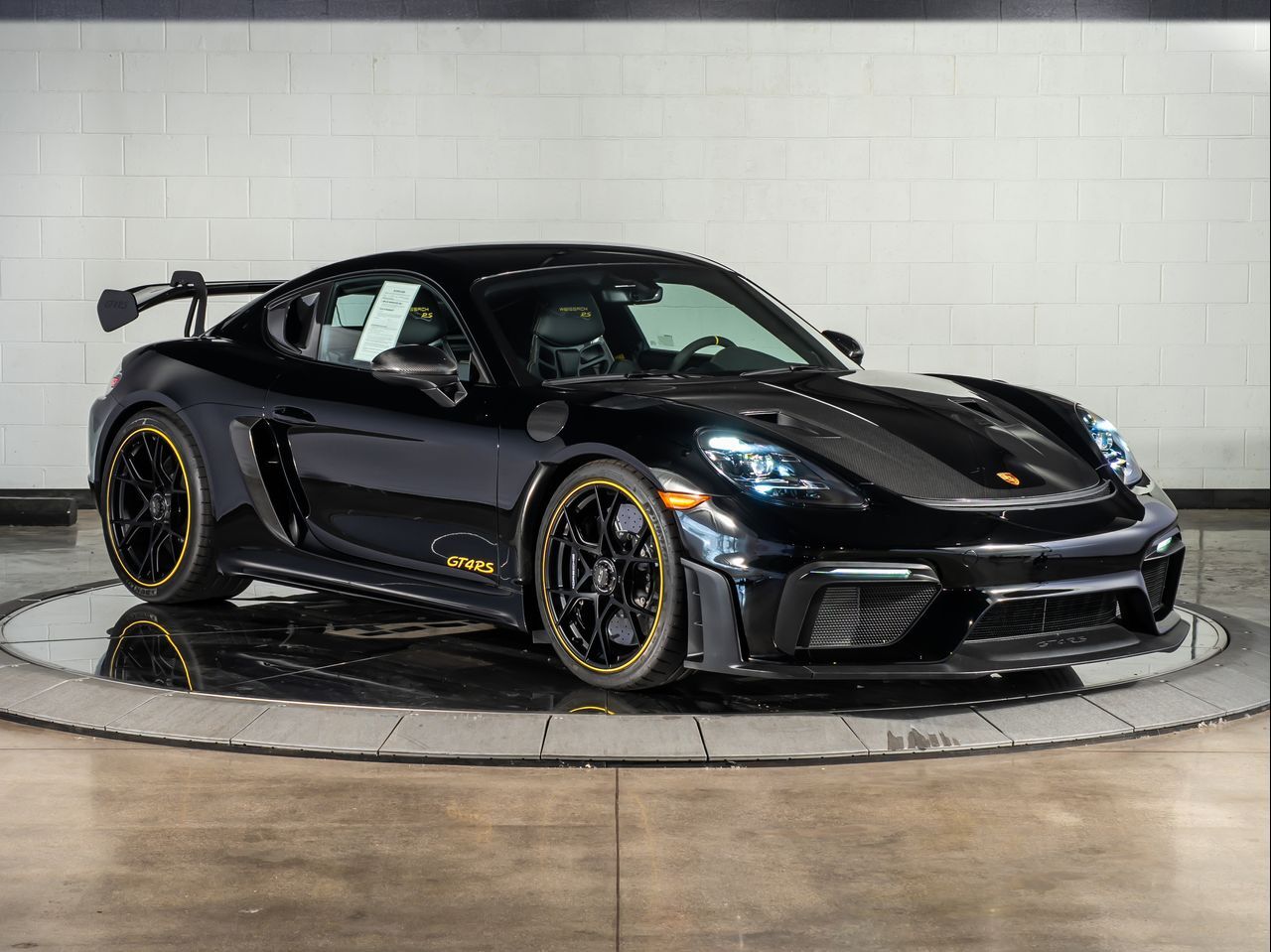 2025 Porsche 718 GT4 RS - Photo 7