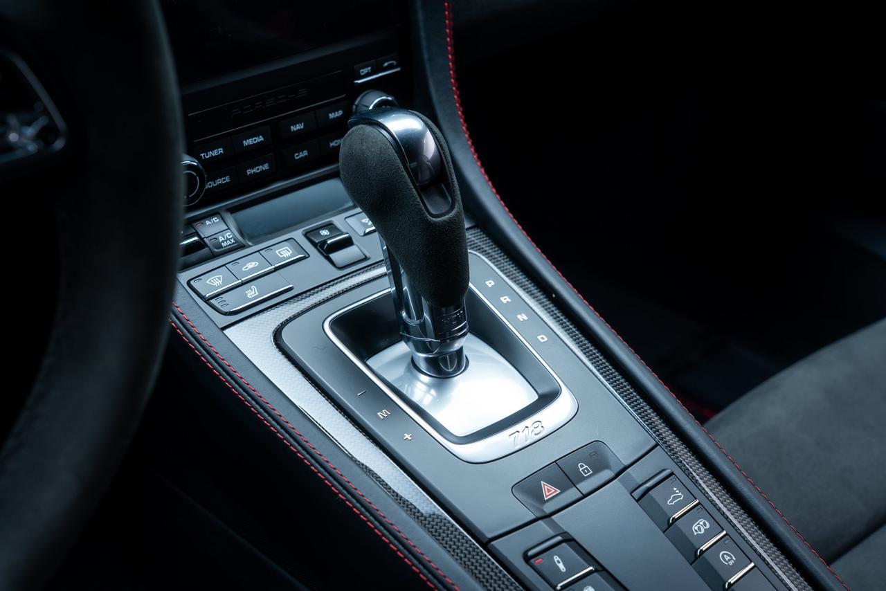 2025 Porsche 718 Cayman GTS 1 Owner / Premium Package / GTS Interior Package Portland OR