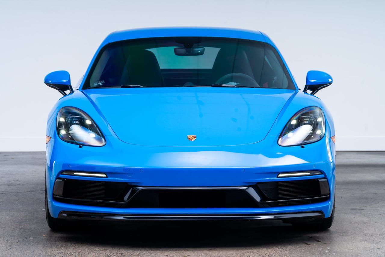 2025 Porsche 718 Cayman GTS 1 Owner / Premium Package / GTS Interior Package Portland OR