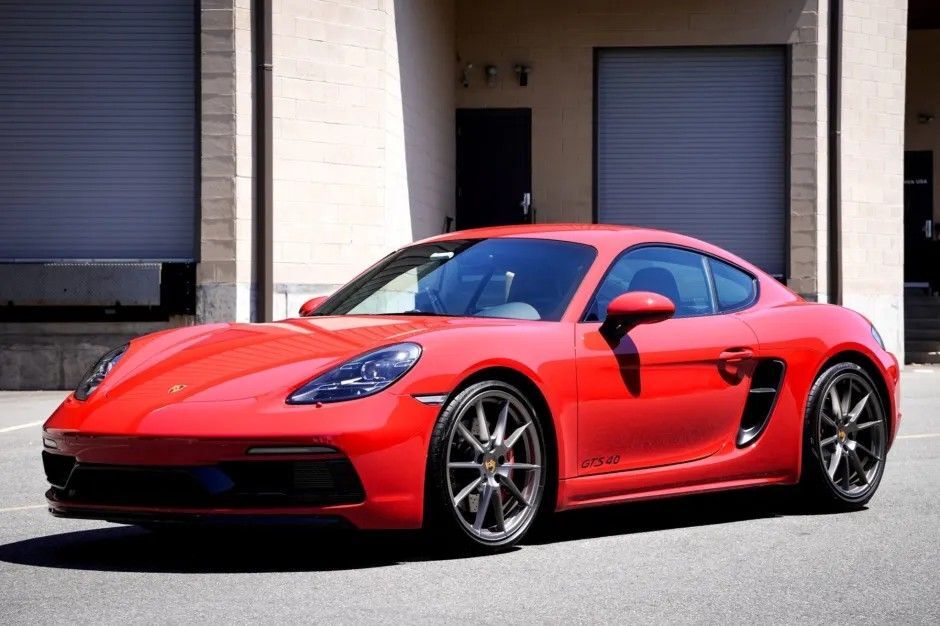 2025 Porsche 718 Cayman