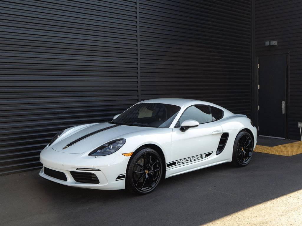 2025 Porsche 718 Cayman Style Edition
