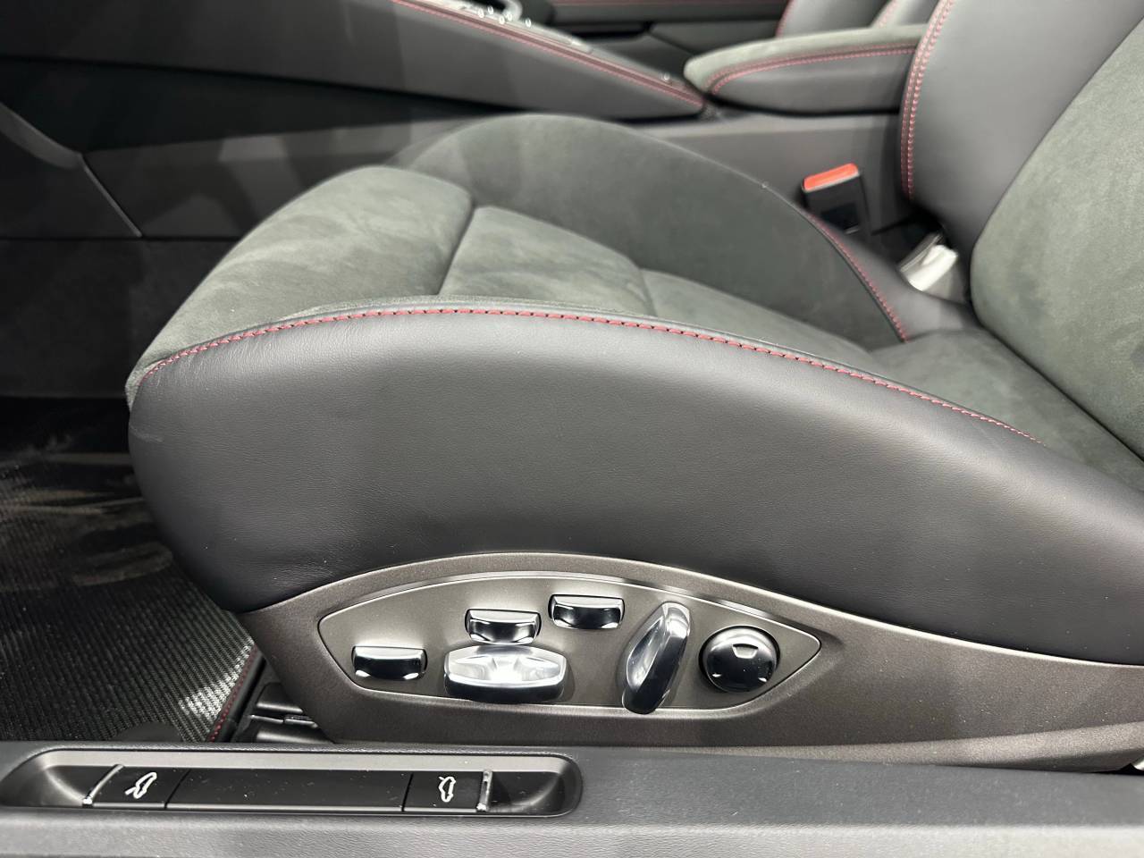 2025 Porsche 718 Gts 4.0 Newark DE