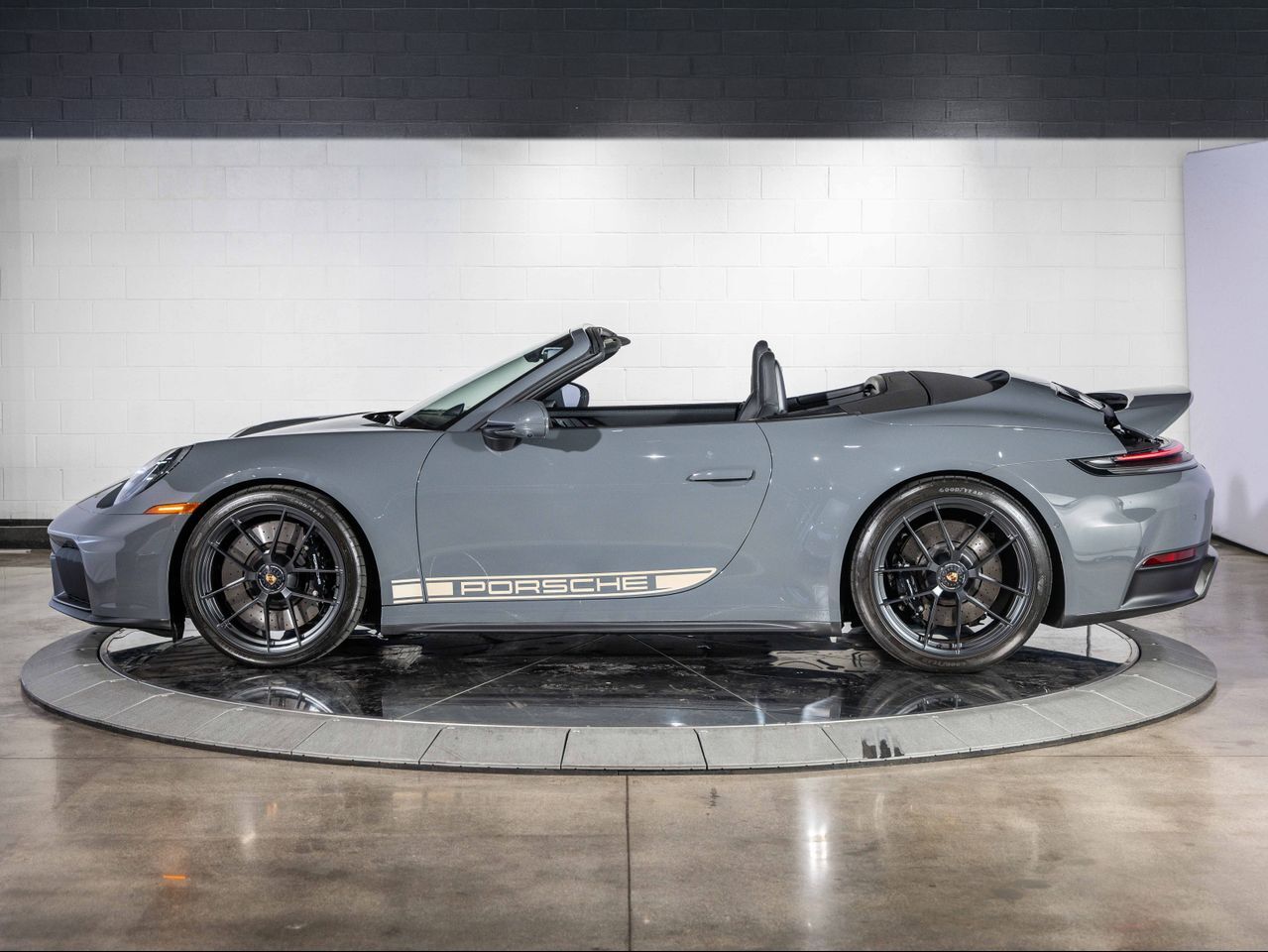 2025 Porsche 911 Carrera 4 GTS Cabriolet Santa Clarita CA