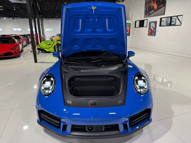 2025 Porsche 911 Carrera 992.2 FACELIFT!! Lugano Blue paint, Sport Chrono, PASM, sport exhaust, 360 cam & MUCH MORE!! Fort Lauderdale FL