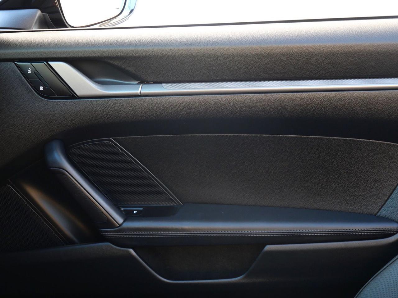 2025 Porsche 911 Carrera Carrera Lawrence KS