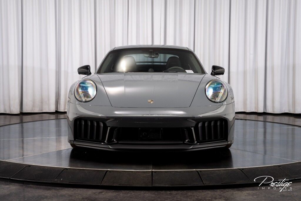 2025 Porsche 911 Carrera GTS