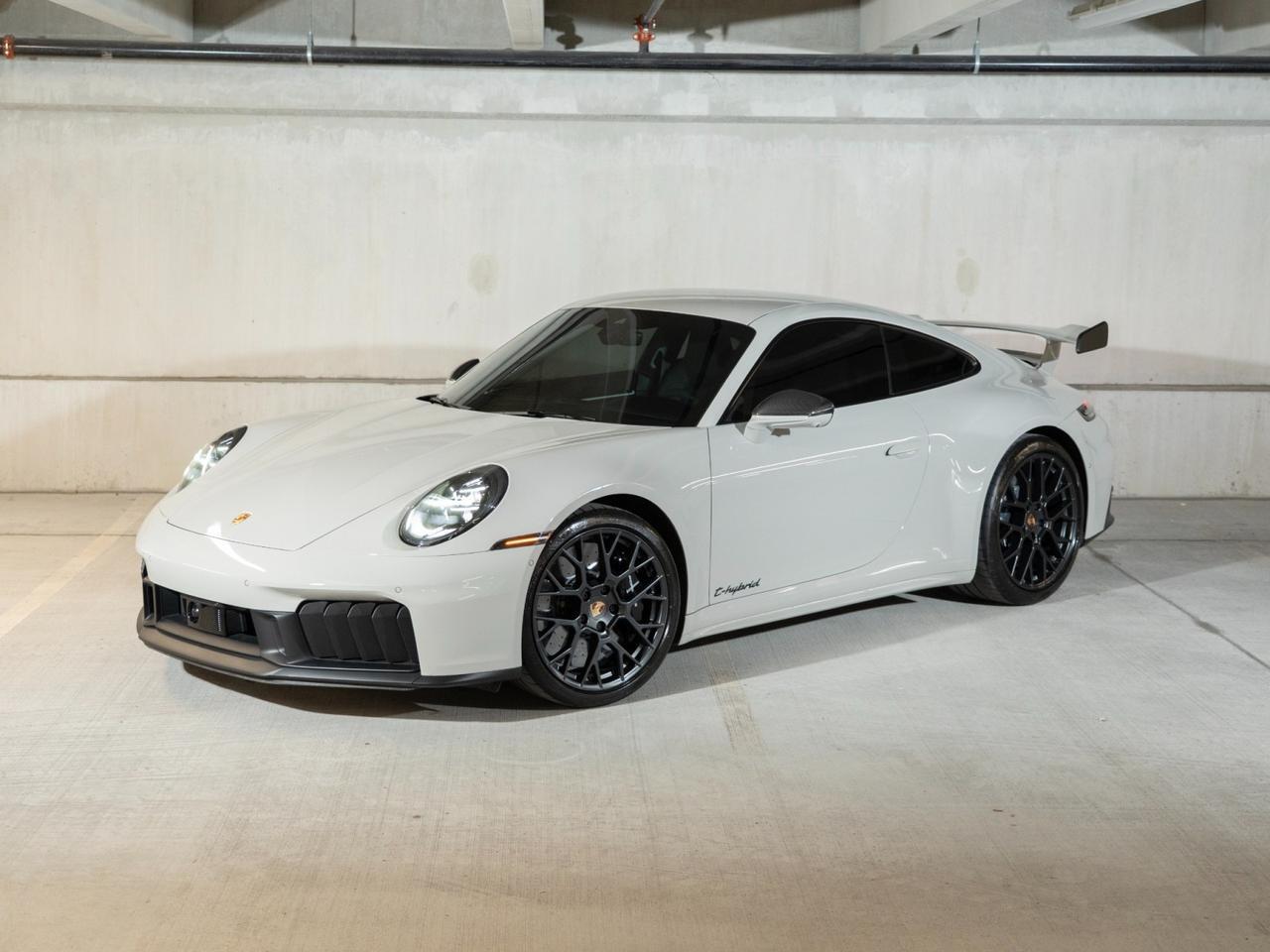 2025 Porsche 911