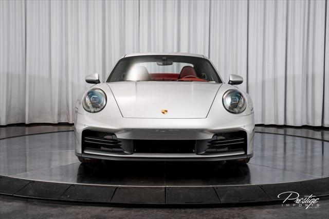 2025 Porsche 911 Carrera