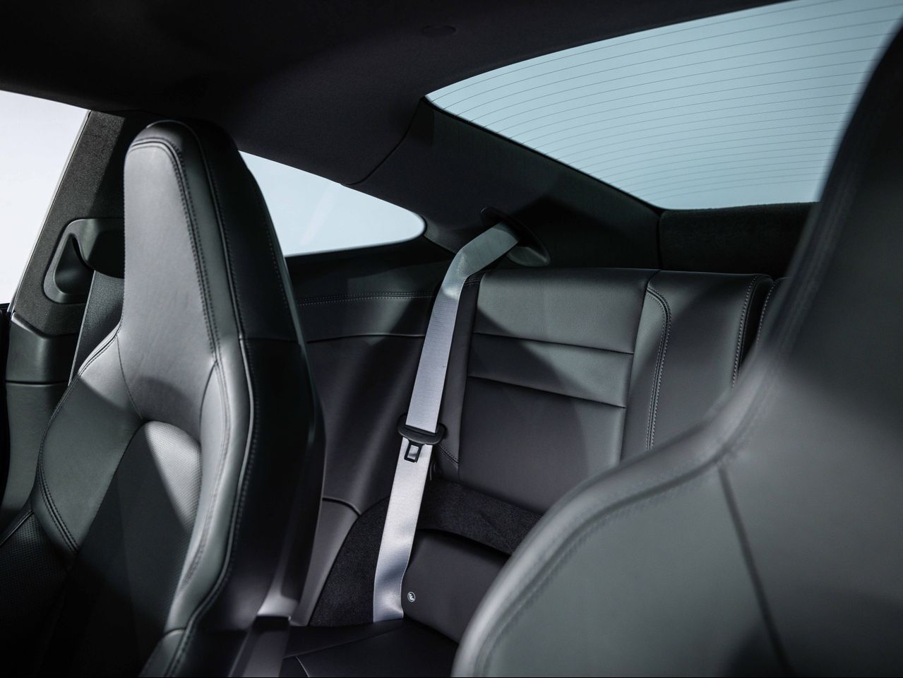 2025 Porsche 911 photo 28