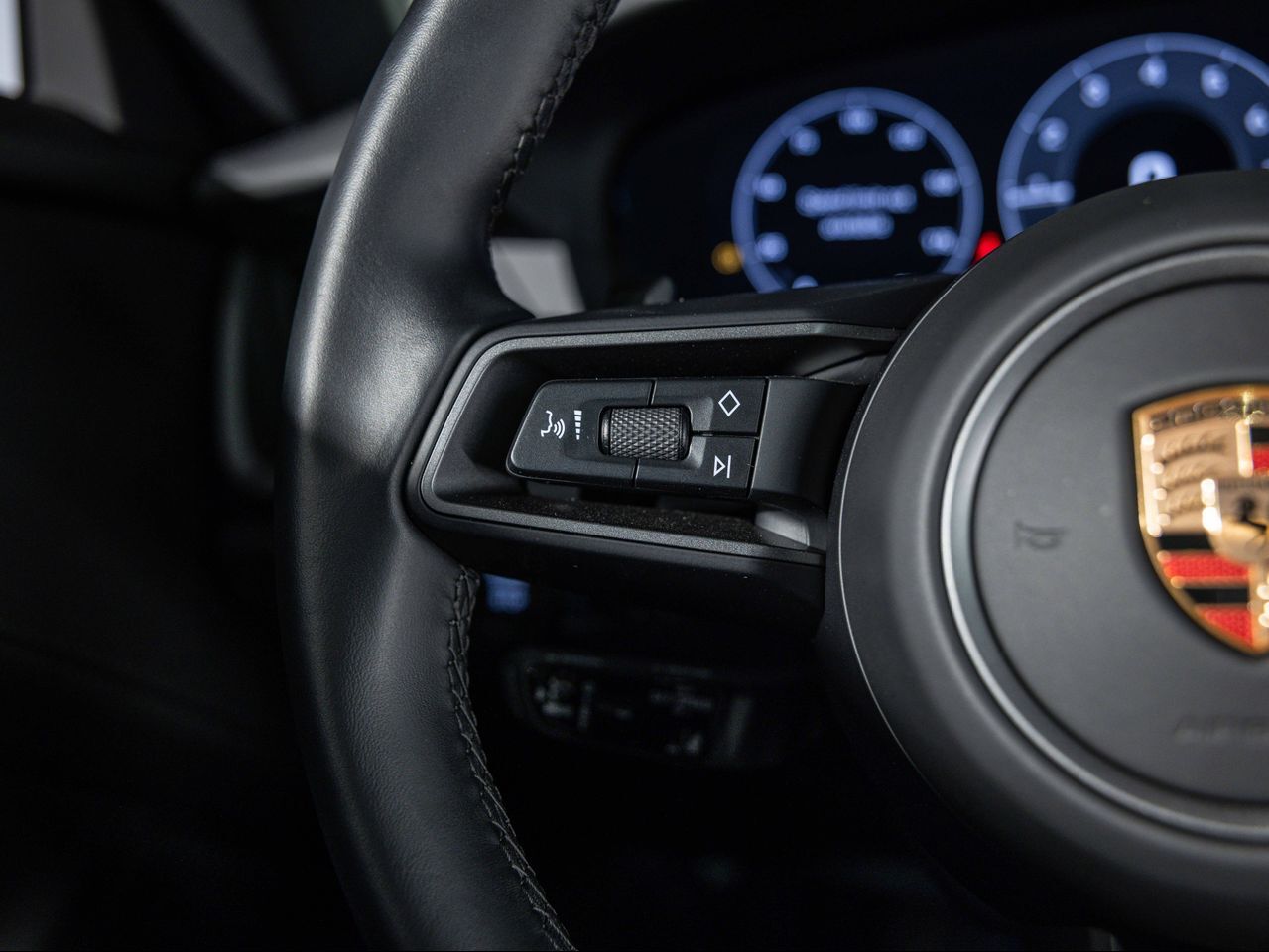 2025 Porsche 911 photo 17