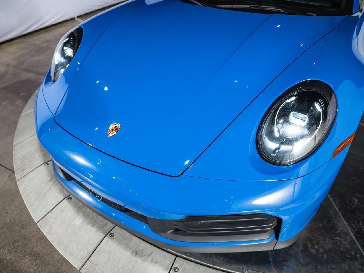 2025 Porsche 911 photo 11