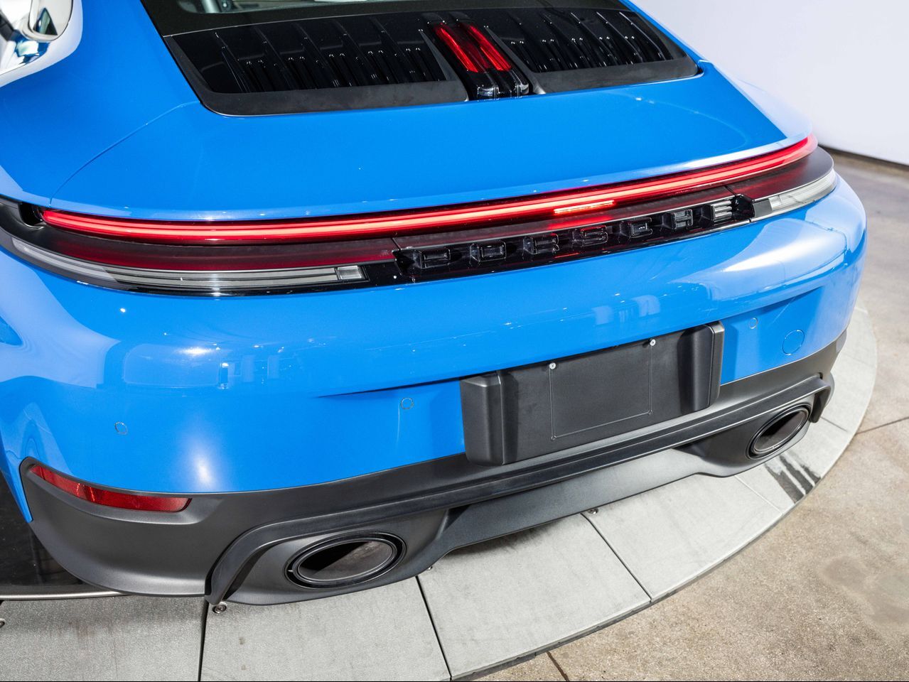 2025 Porsche 911 photo 29