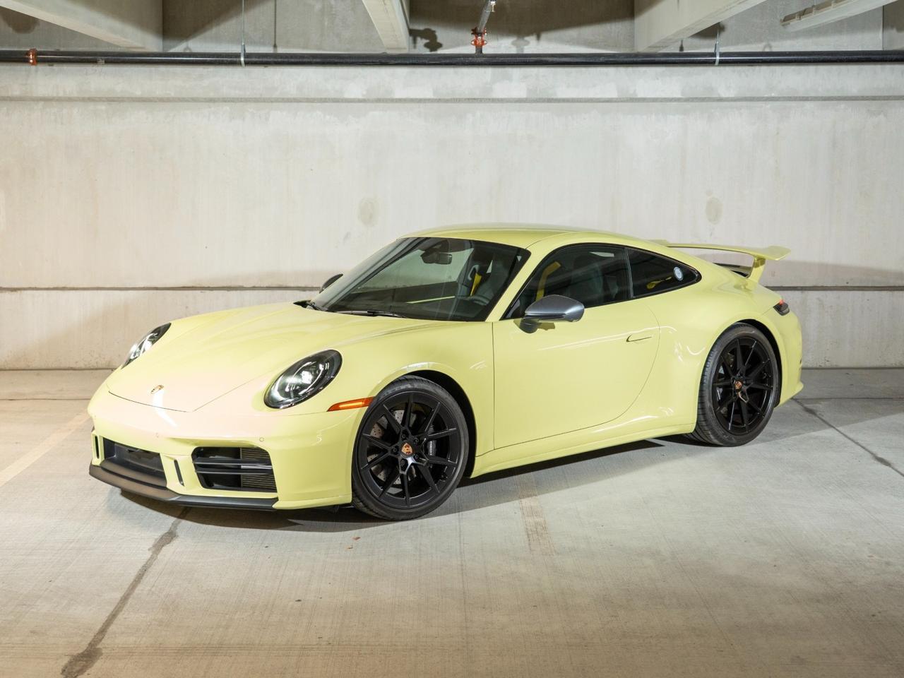 2025 Porsche 911 Carrera T