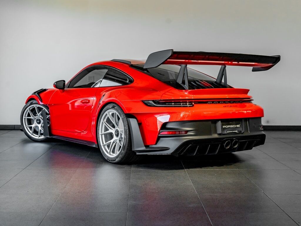 2025 Porsche 911 GT3 RS photo 3