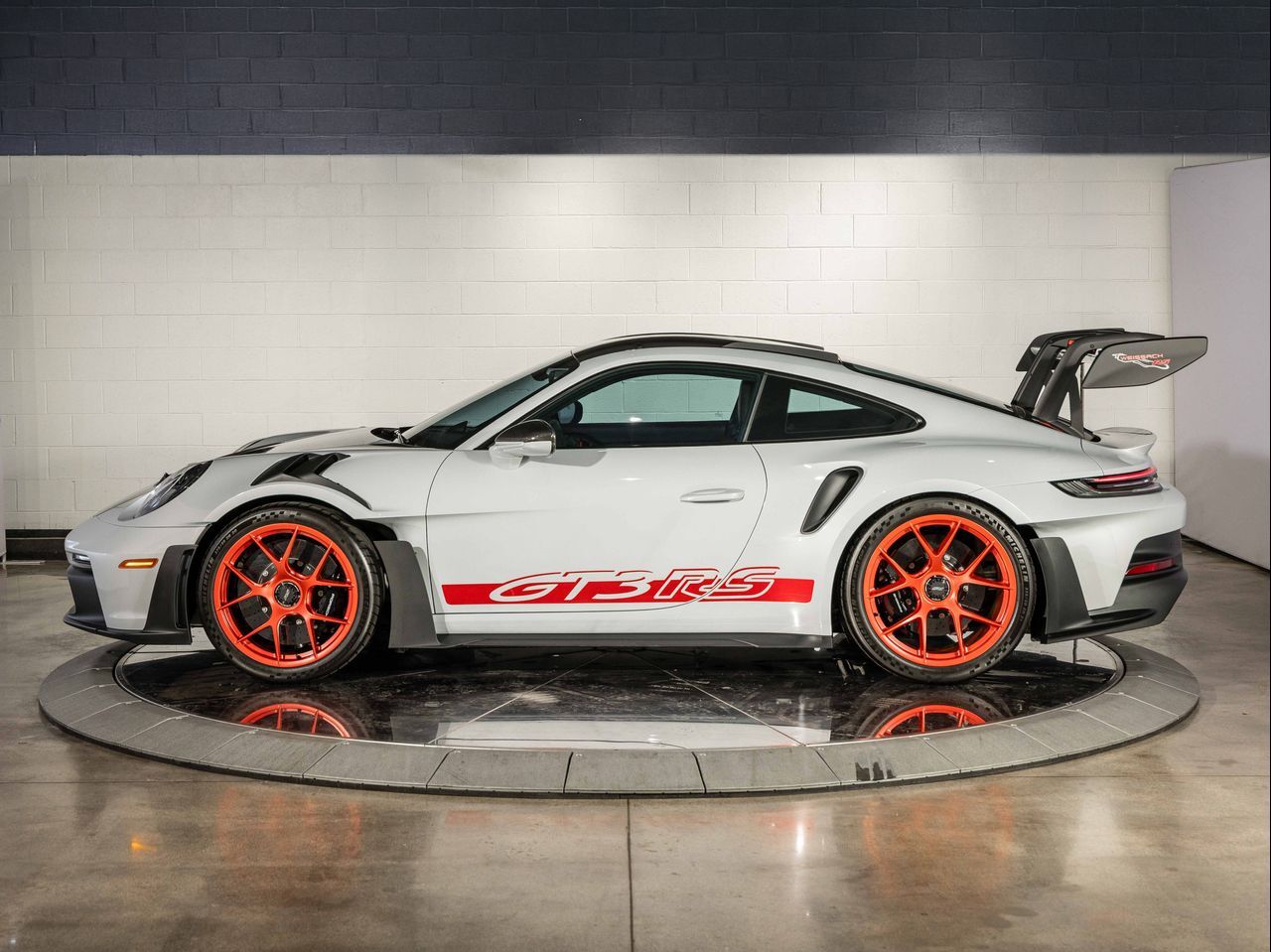 2025 Porsche 911 GT3 RS photo 2