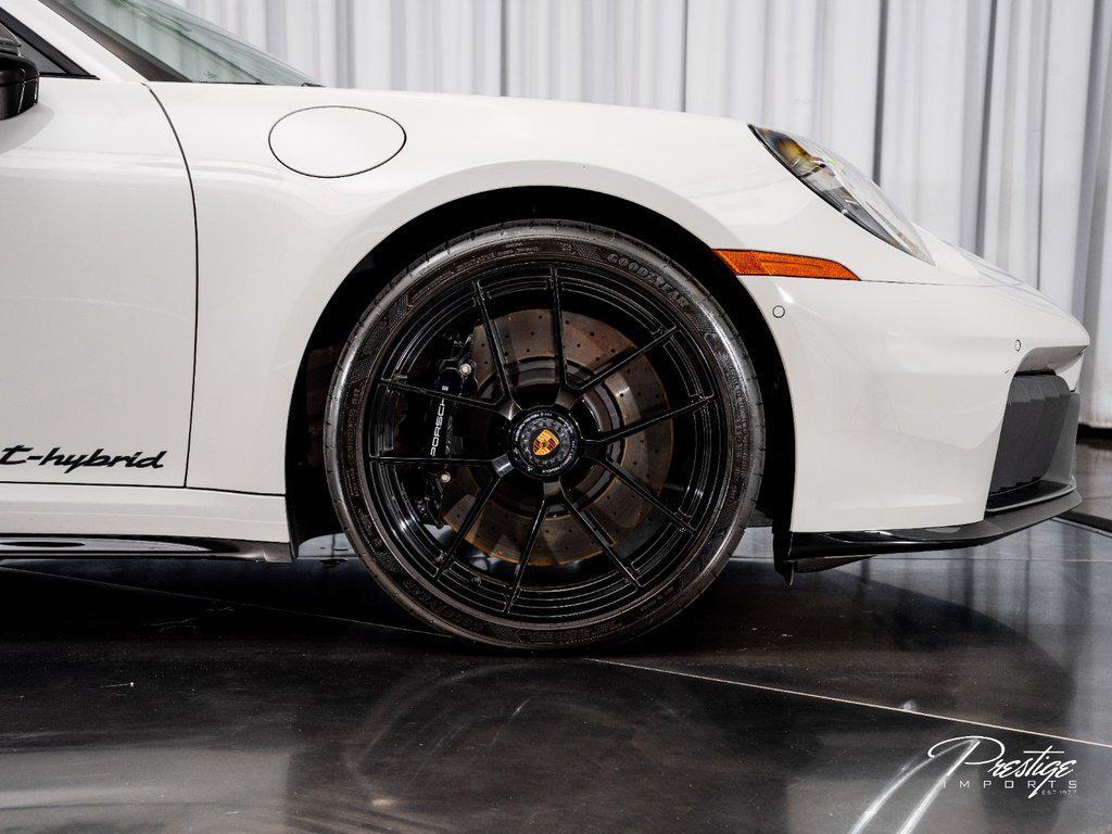 2025 Porsche 911 Targa 4 GTS North Miami Beach FL