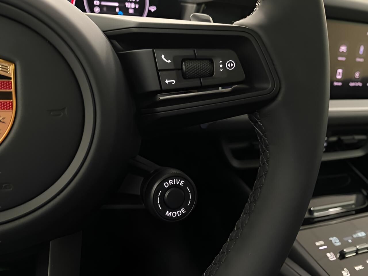 2025 Porsche Cayenne Appleton WI
