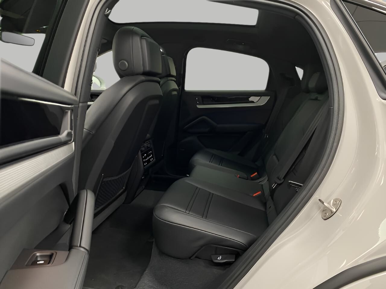 2025 Porsche Cayenne Appleton WI