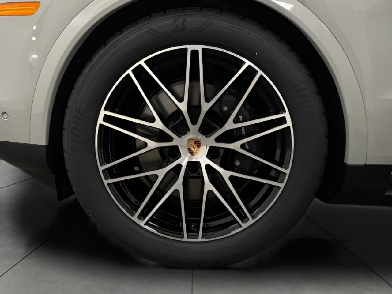 2025 Porsche Cayenne Appleton WI
