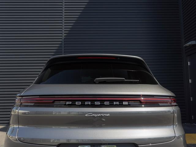 2025 Porsche Cayenne Bakersfield CA